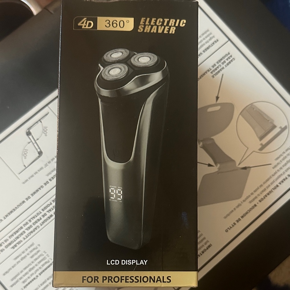 4D Electric Shaver - Black